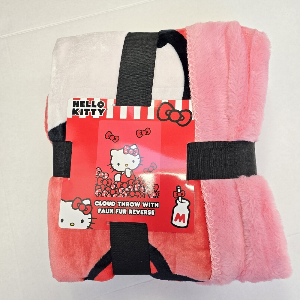 Hello Kitty Cloud Throw With Faux Fur Reverse Blanket Size 50"x60" NEW